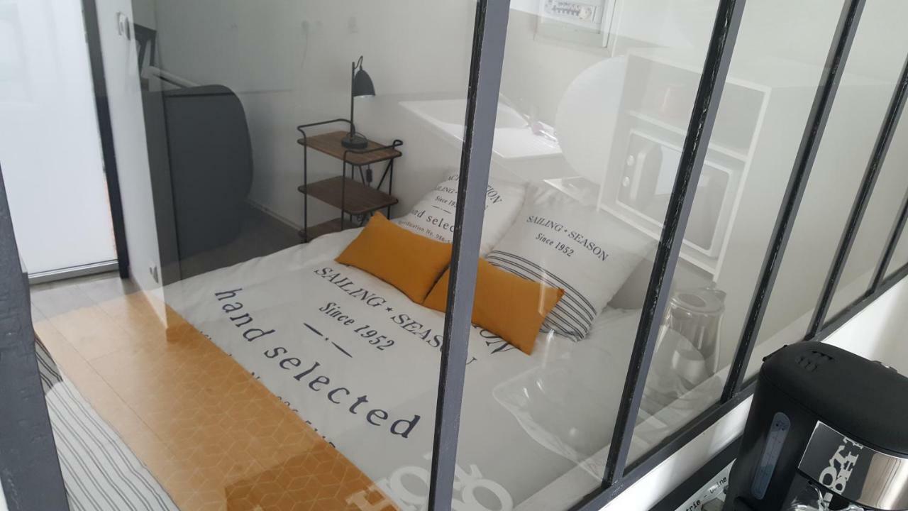 Le Petit Loft Des Thermes Рошвор Екстериор снимка