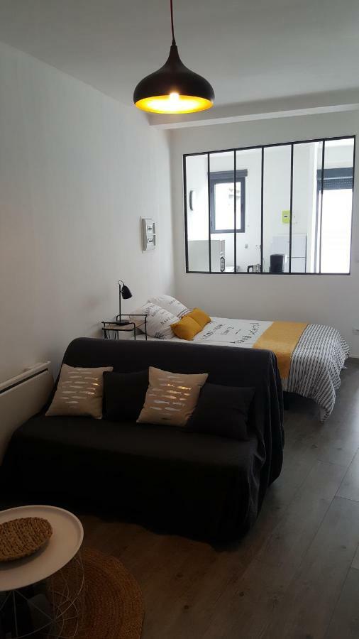 Le Petit Loft Des Thermes Рошвор Екстериор снимка