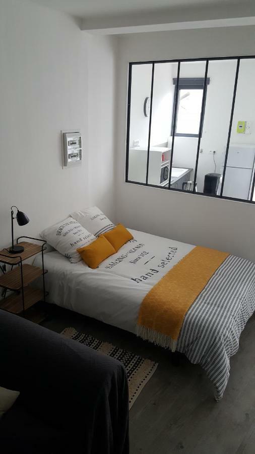 Le Petit Loft Des Thermes Рошвор Екстериор снимка