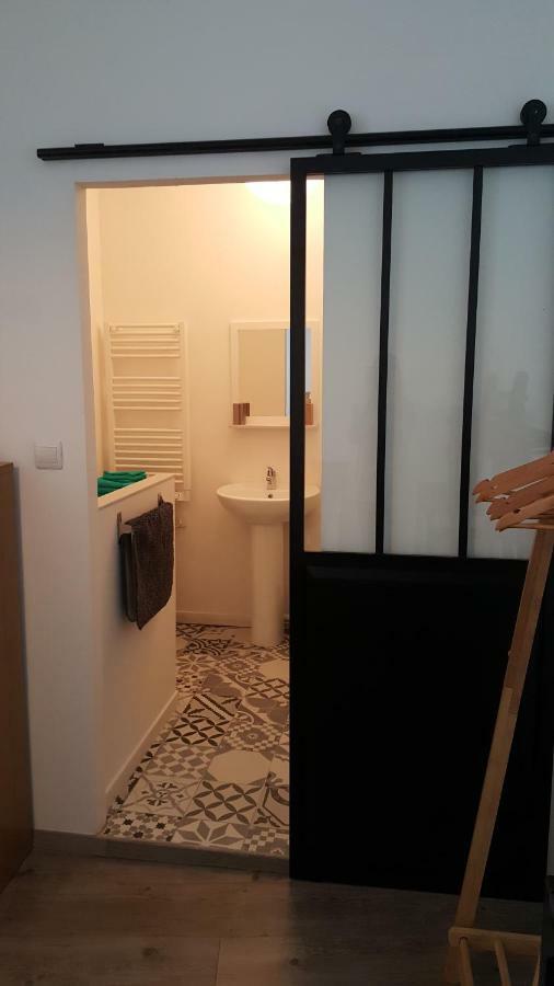 Le Petit Loft Des Thermes Рошвор Екстериор снимка